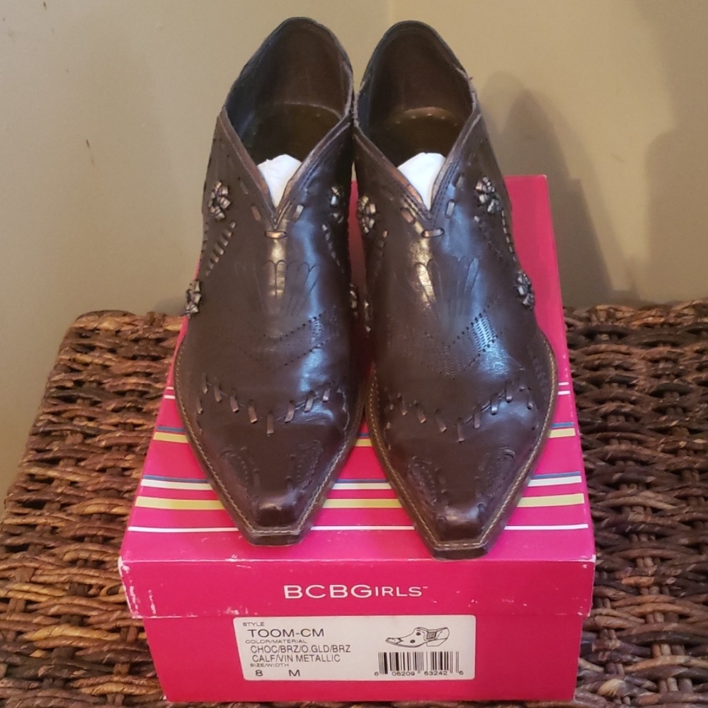 Cowgirl ankle bootie (worn 3 times)